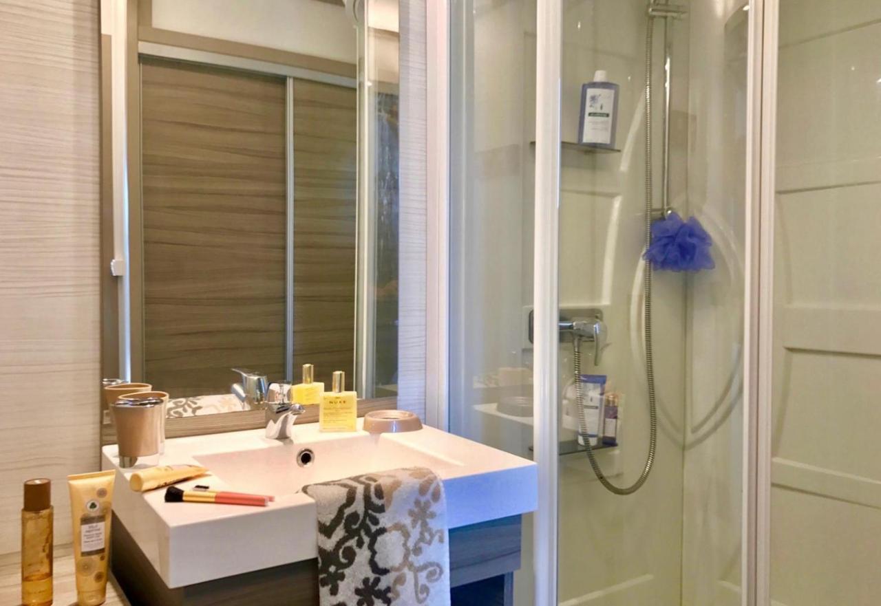 U Farniente Hotel Бонифачо Екстериор снимка