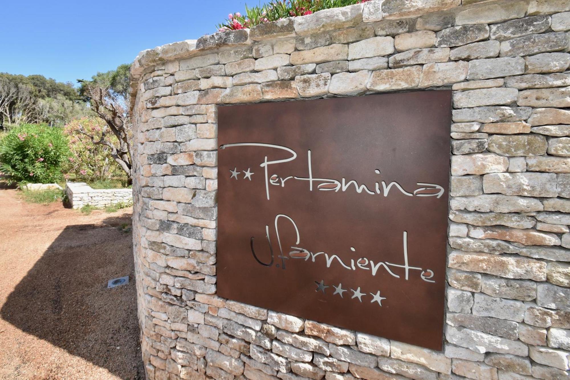 U Farniente Hotel Бонифачо Екстериор снимка